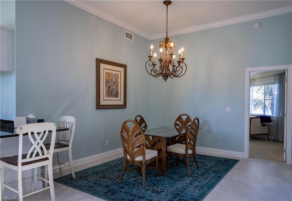 LAKESIDE CARRIAGE HOMES - Residential Lease