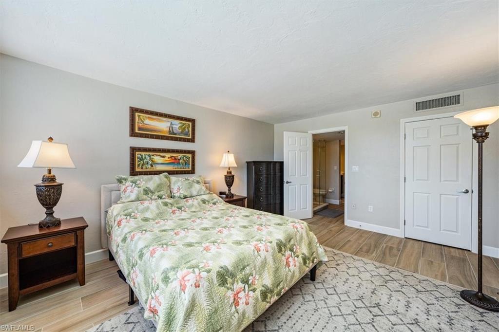 STRATFORD - Residential