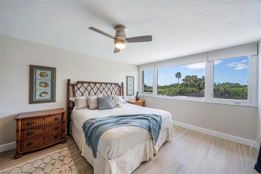 STRATFORD - Residential