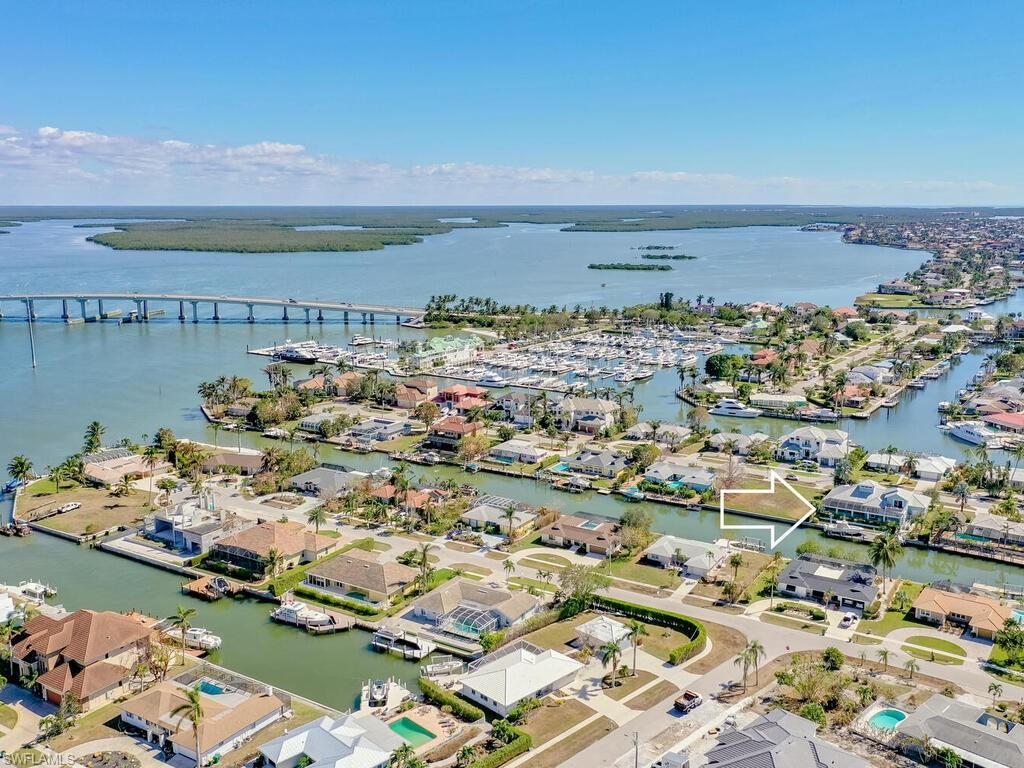 MARCO ISLAND - Residential