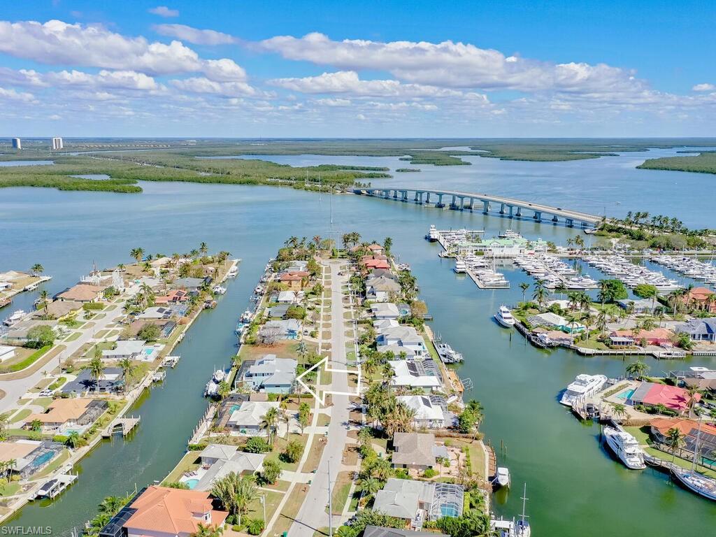 MARCO ISLAND - Residential