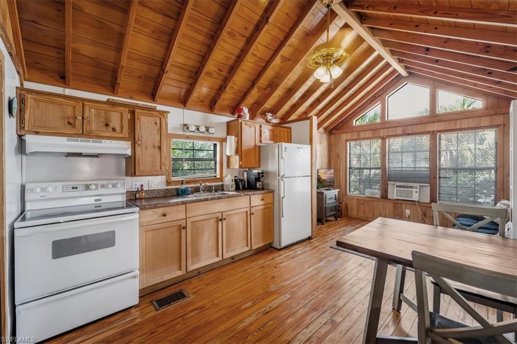 GLADES HAVEN RESORT AND MARINA - Residential