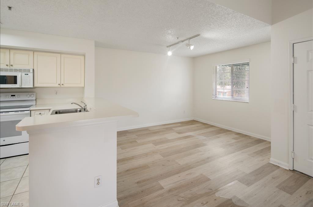 THE ENCLAVE AT NAPLES - Residential