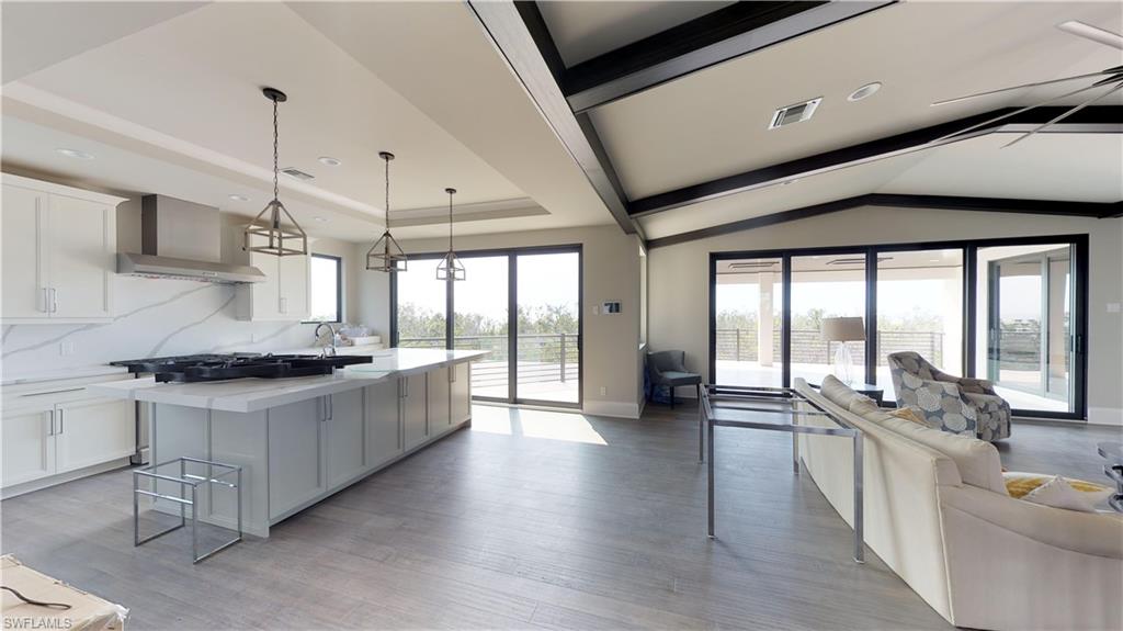 HIDEAWAY BEACH - Residential