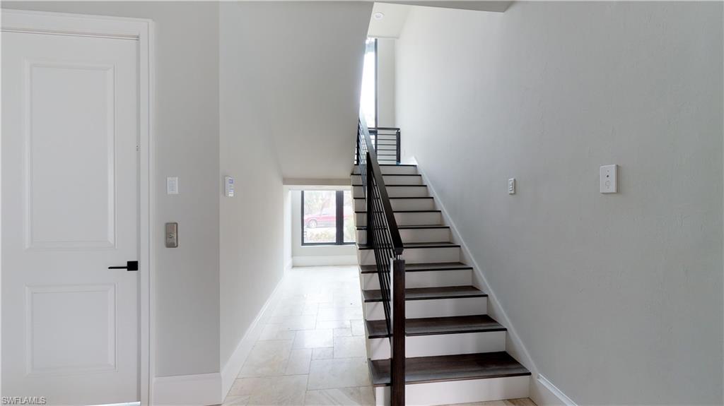 HIDEAWAY BEACH - Residential