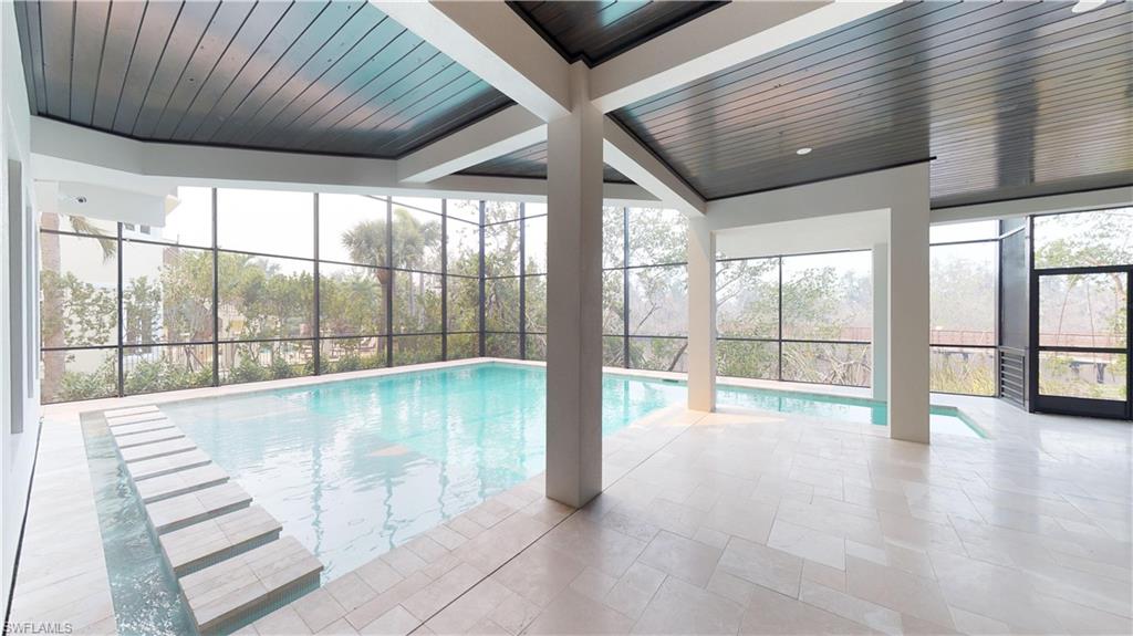 HIDEAWAY BEACH - Residential