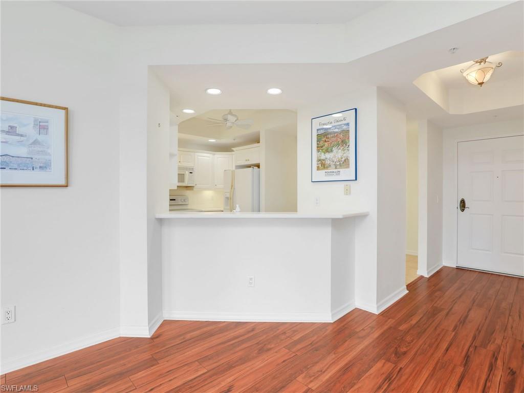 TOWER POINTE AT ARBOR TRACE - Residential