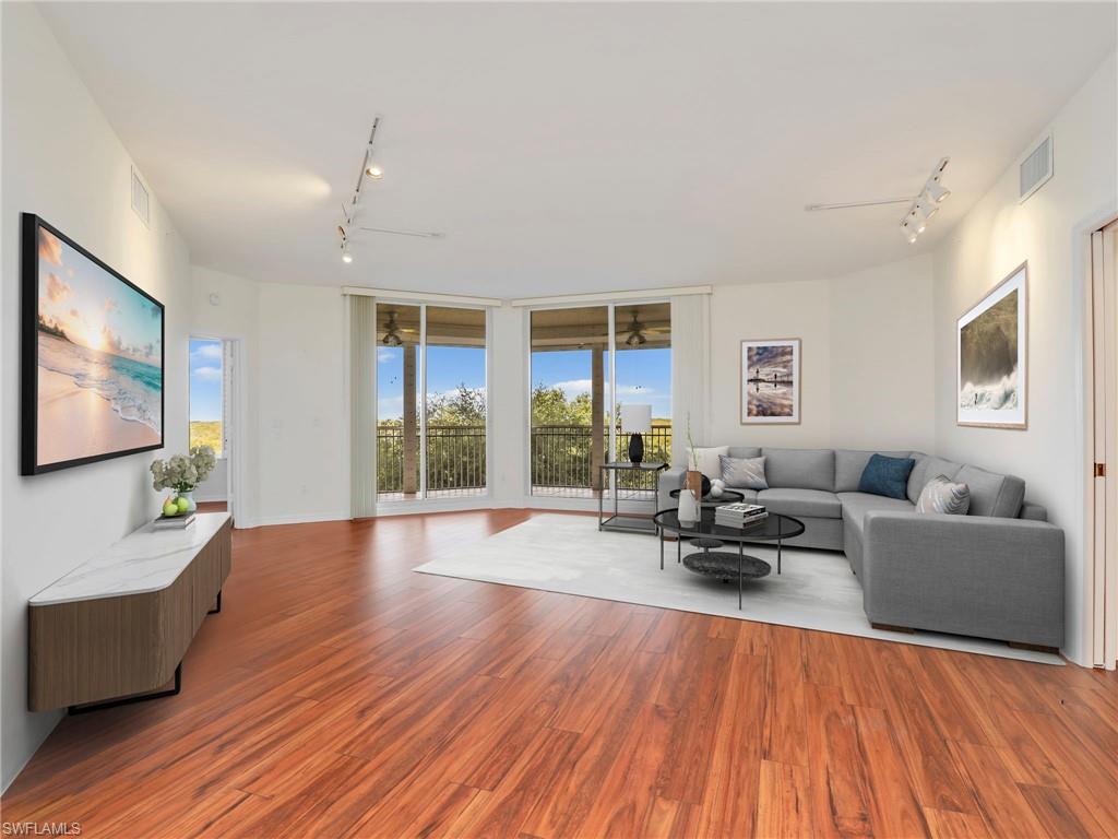 TOWER POINTE AT ARBOR TRACE - Residential