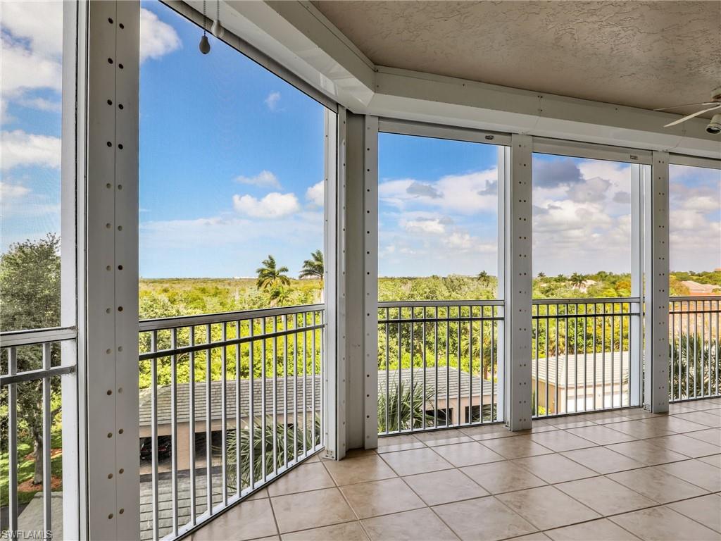 TOWER POINTE AT ARBOR TRACE - Residential