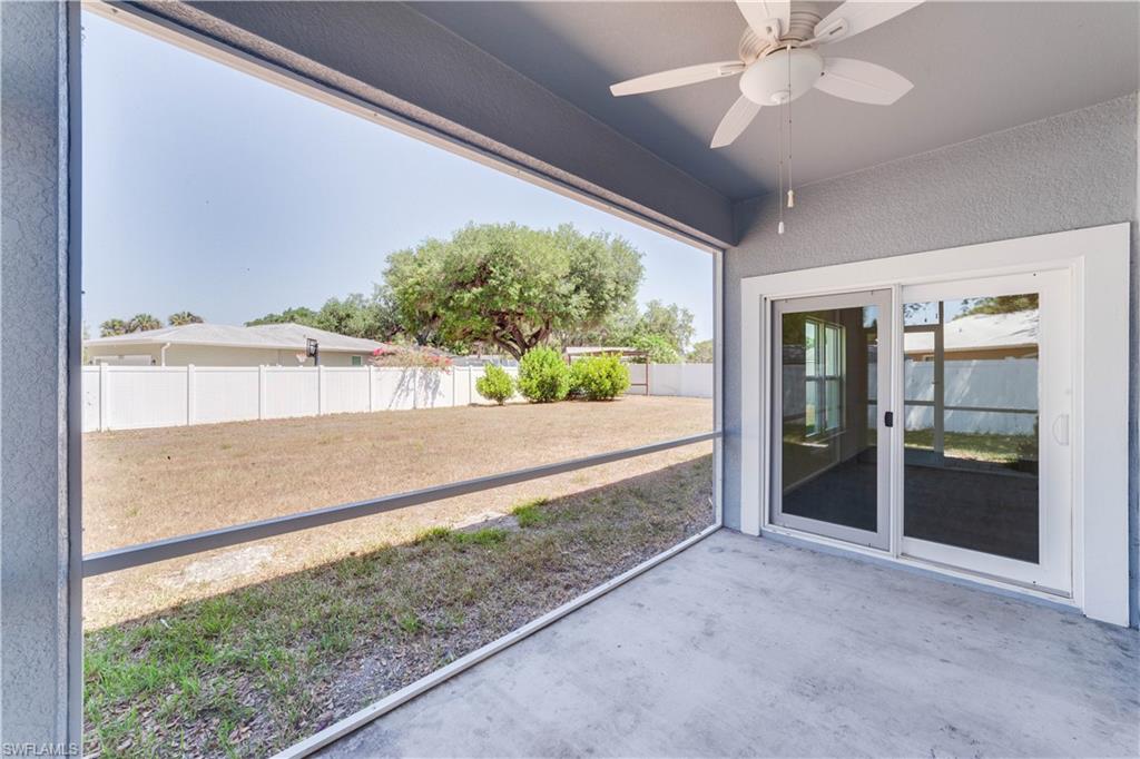 LAUREL OAKS - Residential