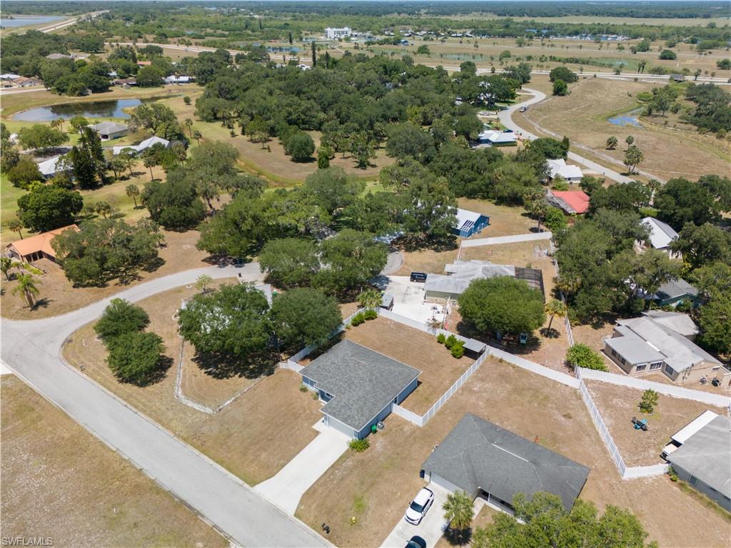 LAUREL OAKS - Residential