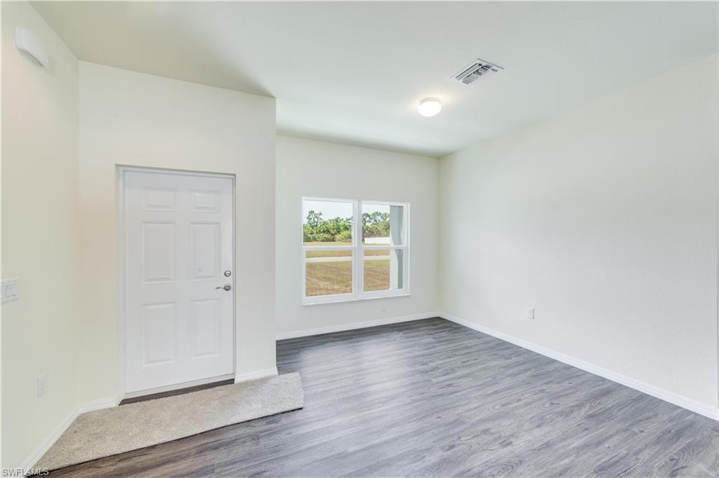 LAUREL OAKS - Residential