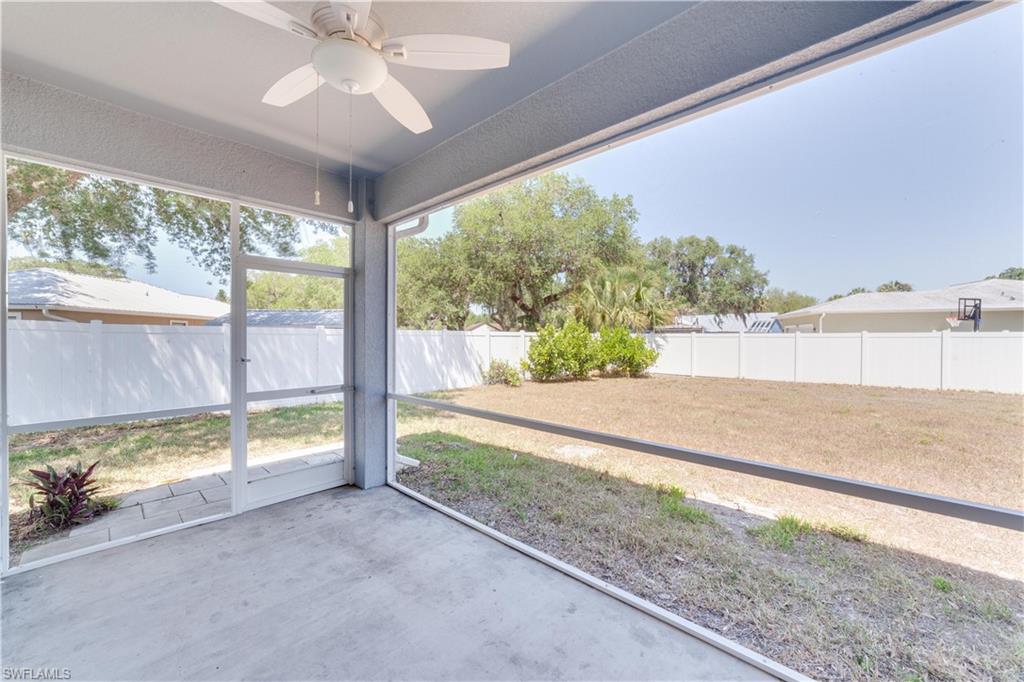 LAUREL OAKS - Residential