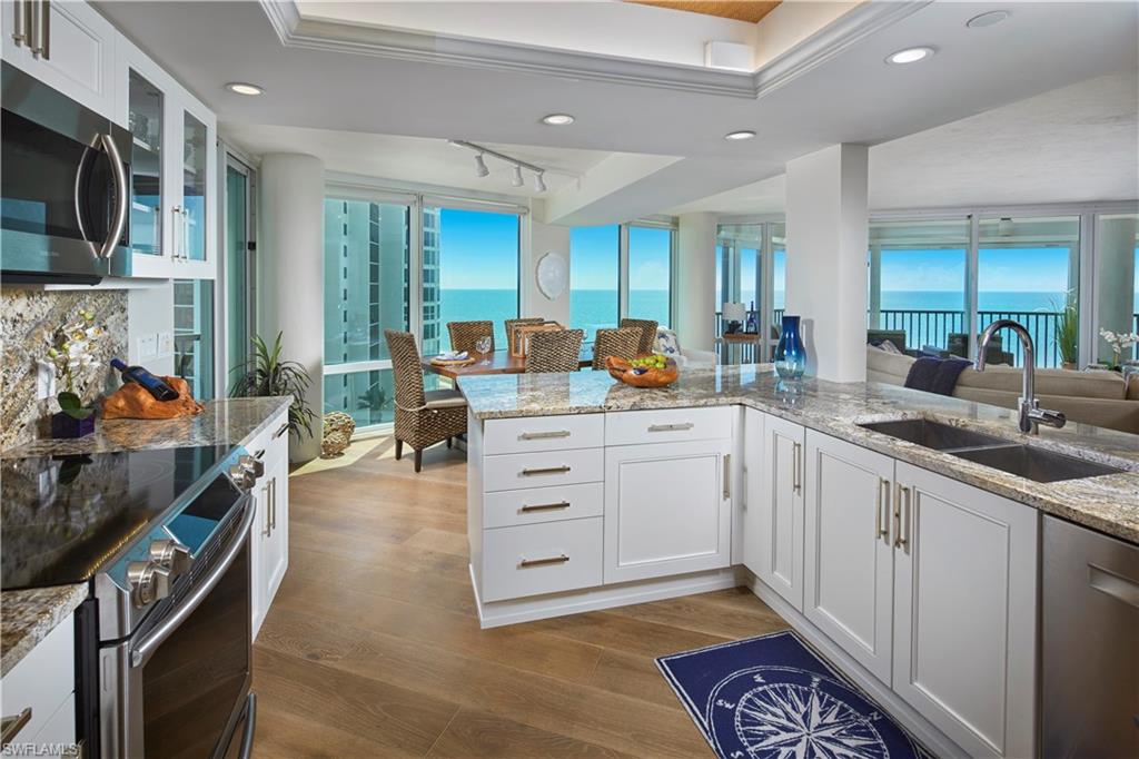 VISTAS AT PARK SHORE - Residential Lease