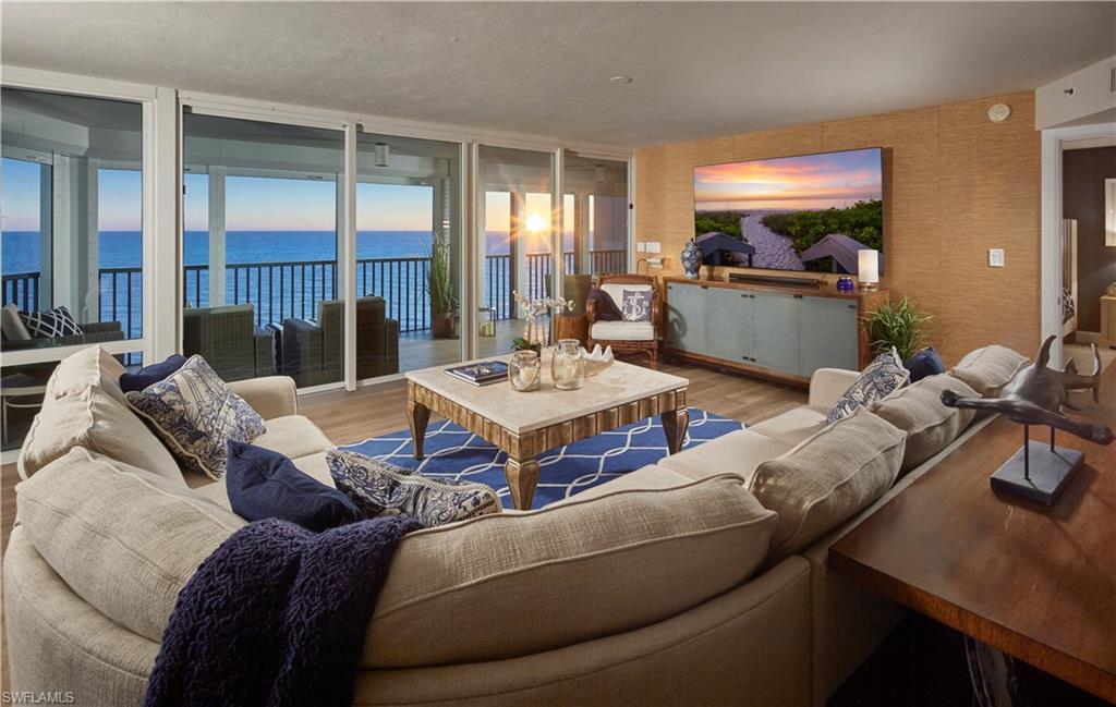 VISTAS AT PARK SHORE - Residential Lease