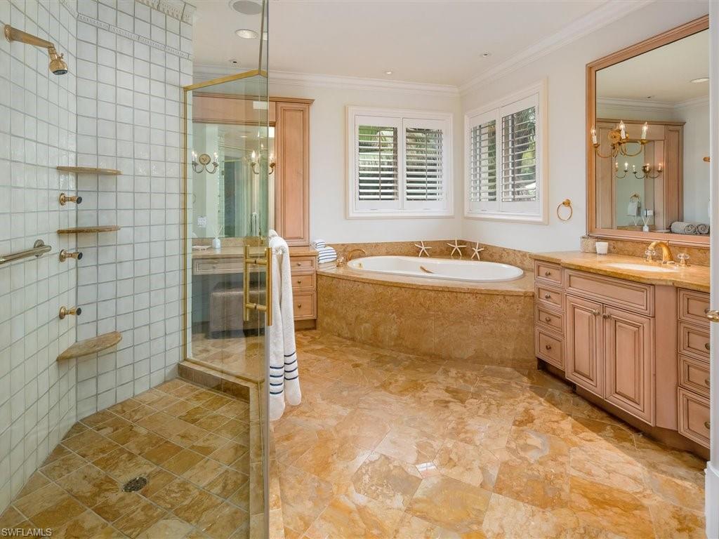 BAY COLONY SHORES - Residential