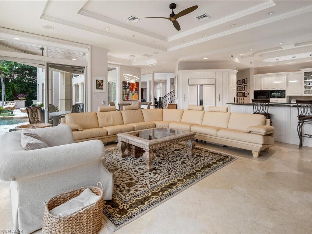 BAY COLONY SHORES - Residential