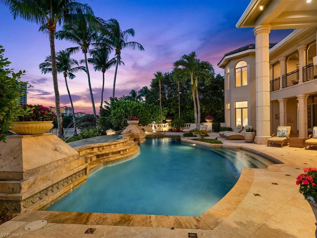 BAY COLONY SHORES - Residential