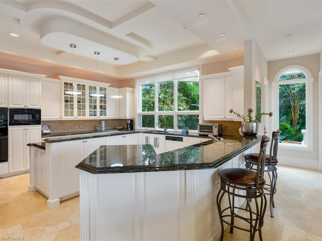 BAY COLONY SHORES - Residential