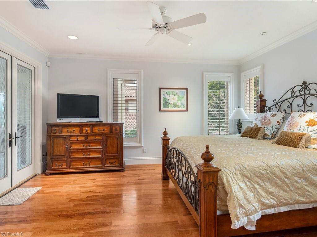 BAY COLONY SHORES - Residential