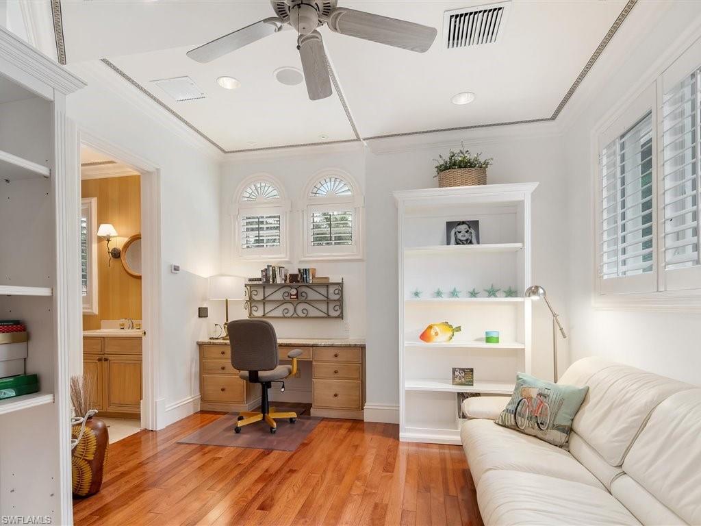 BAY COLONY SHORES - Residential