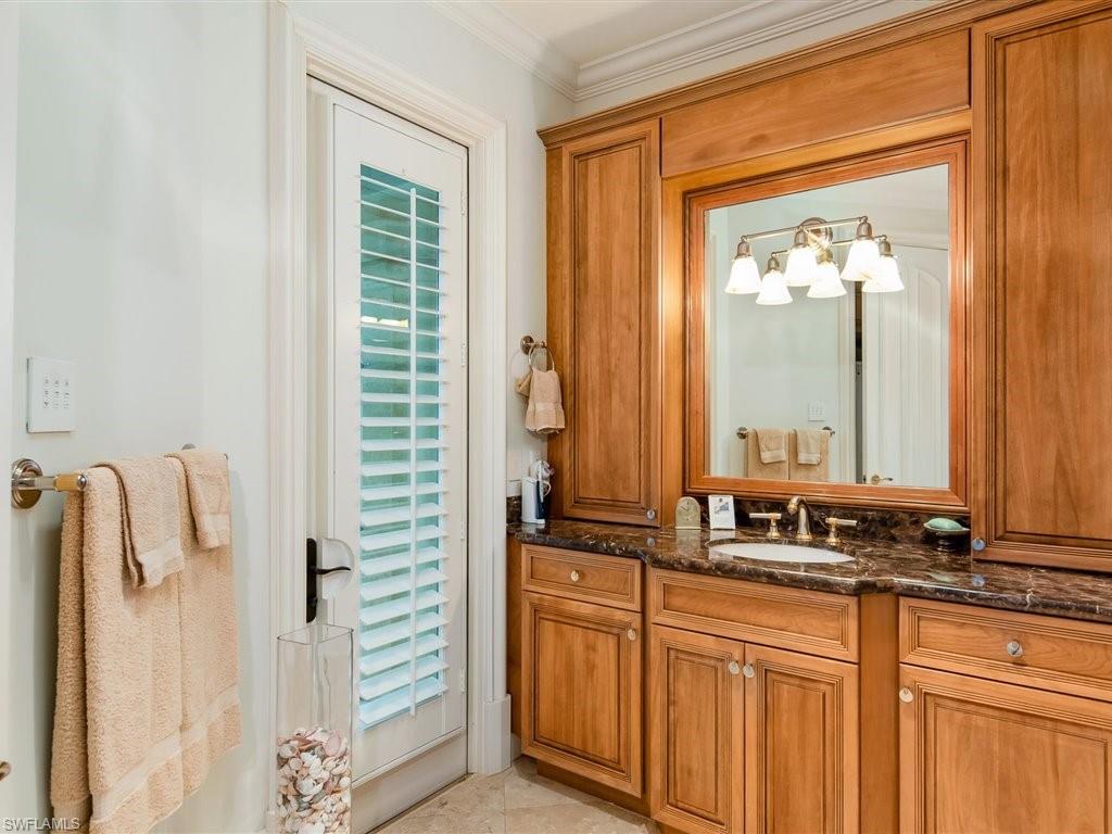 BAY COLONY SHORES - Residential