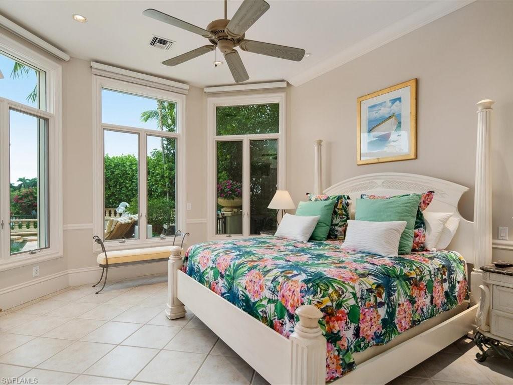 BAY COLONY SHORES - Residential