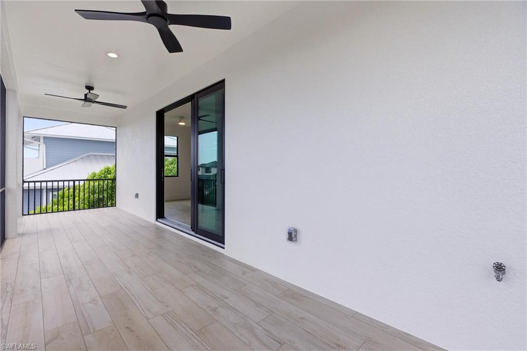 MARCO BEACH - Residential