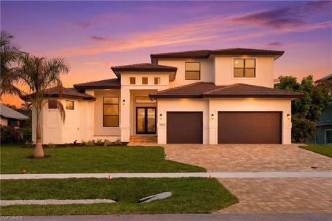 Photo of 1075 Bonita CT, MARCO ISLAND, FL 34145 (MLS # 226014541)
