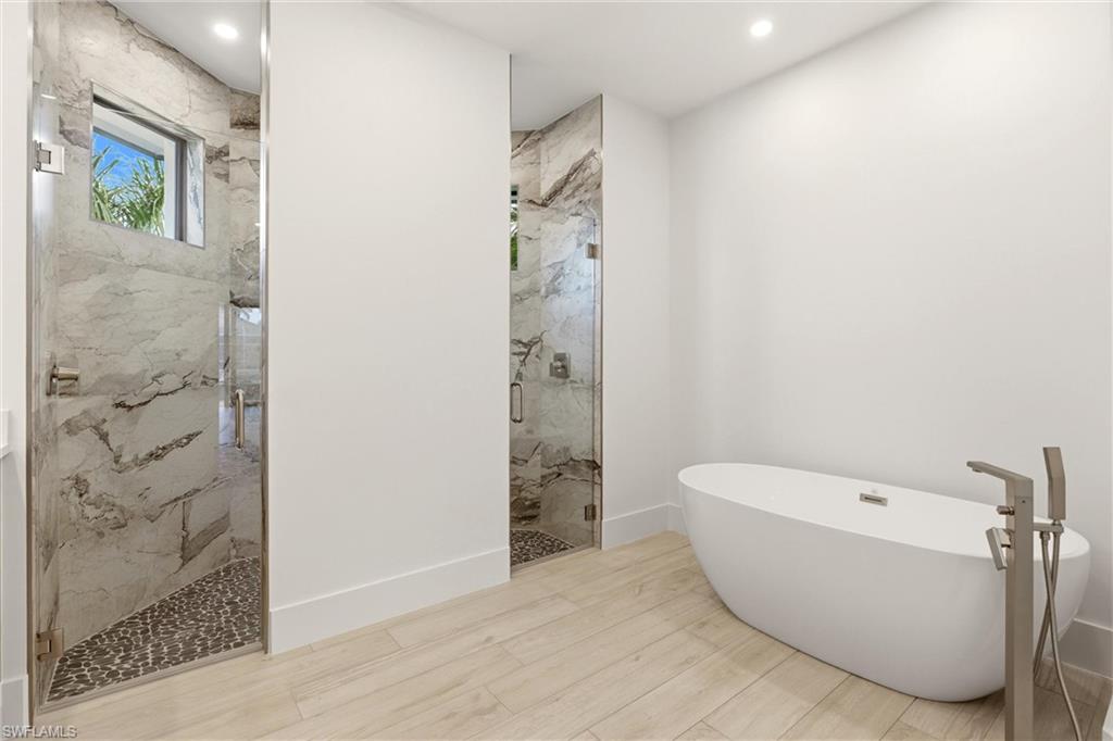 MARCO BEACH - Residential