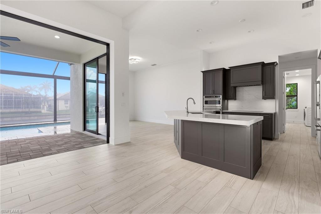 MARCO BEACH - Residential