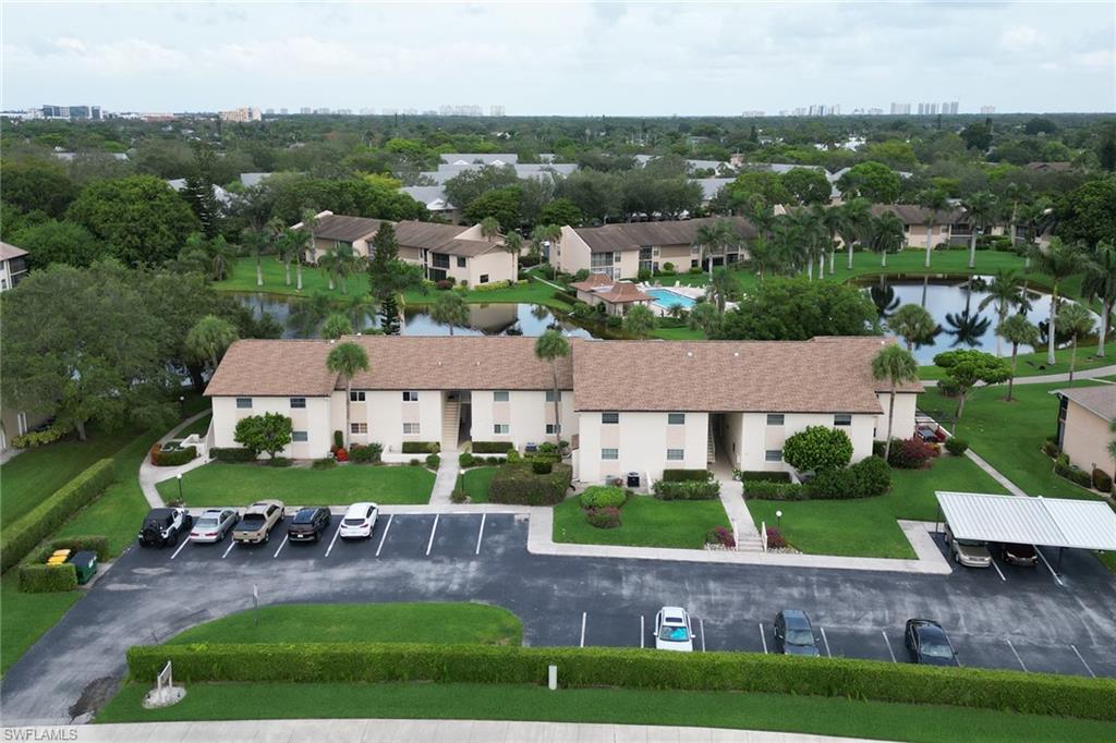 COUNTRY CLUB GARDENS - Residential Lease