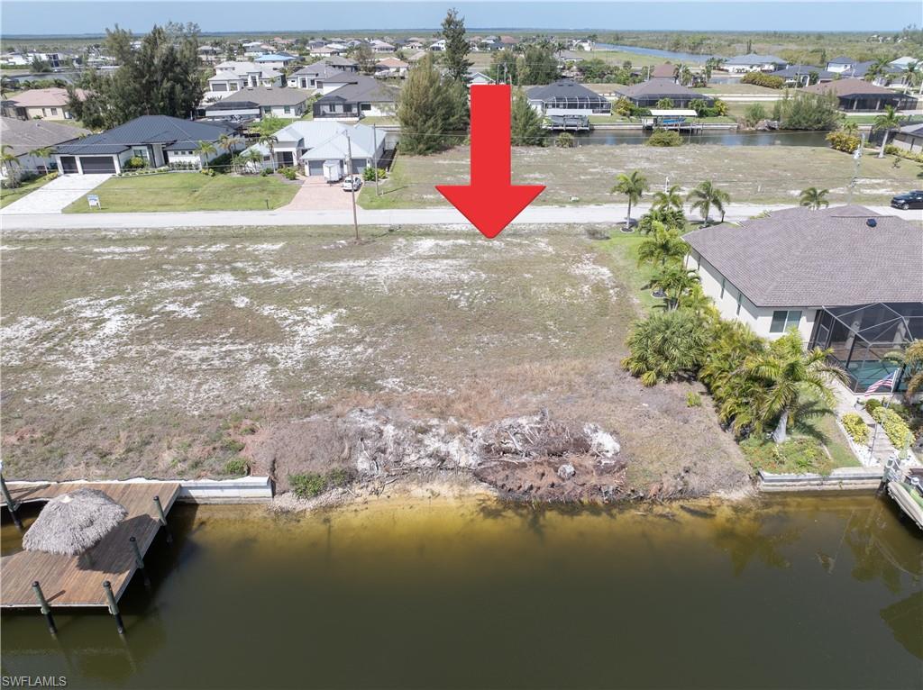 CAPE CORAL - Land