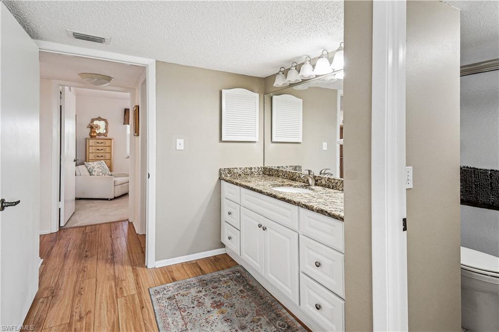 SEVEN LAKES - Residential