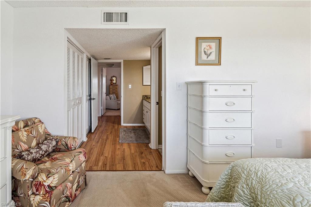 SEVEN LAKES - Residential