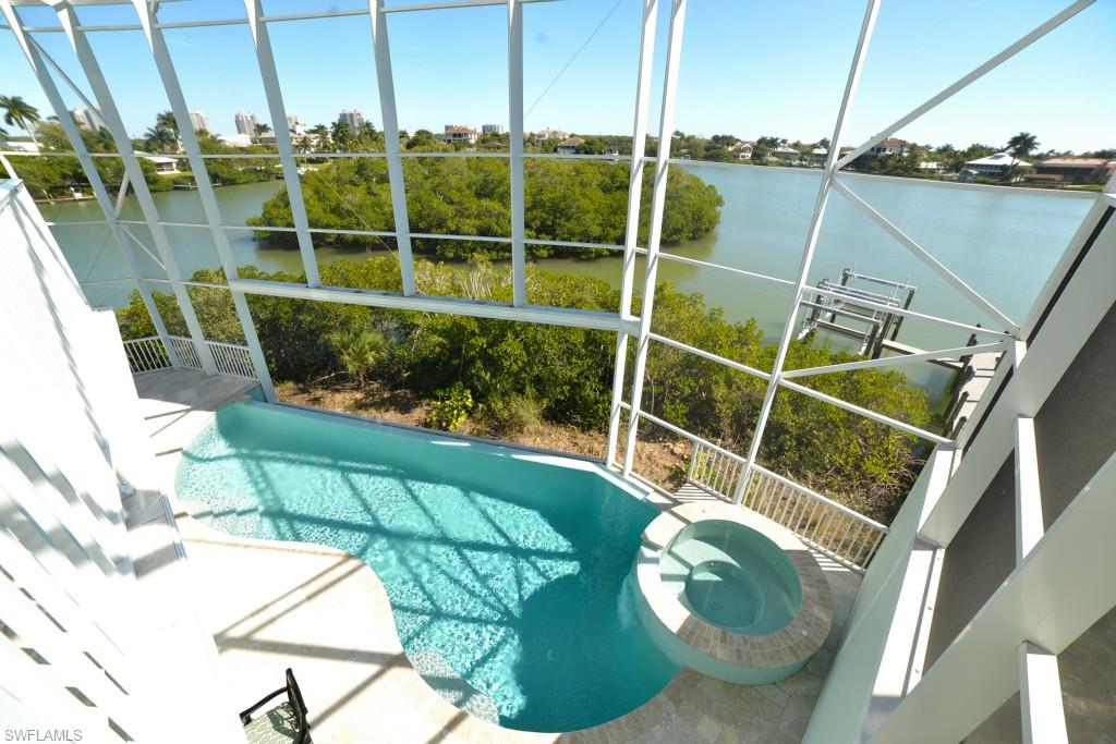 CAPE HICKORY - Residential