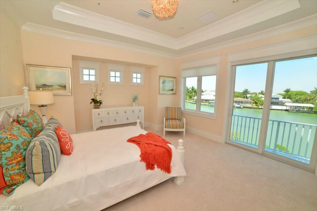 CAPE HICKORY - Residential