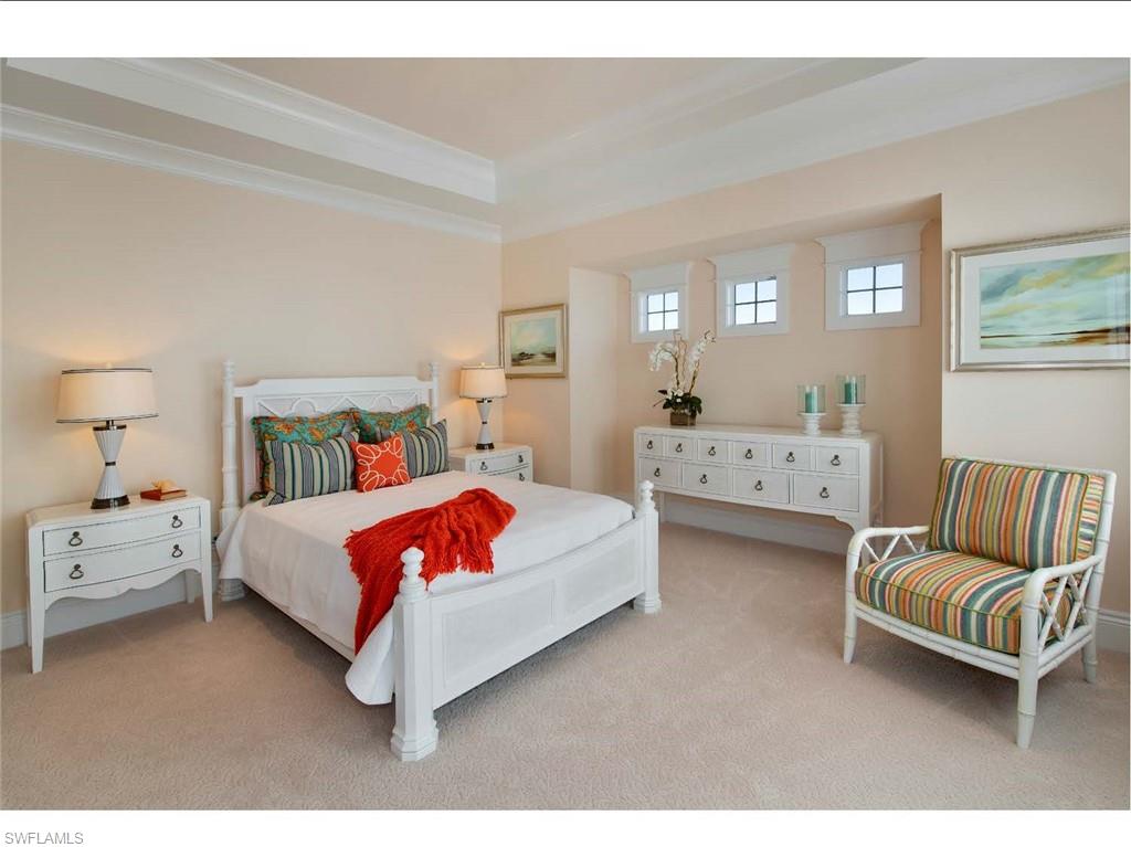 CAPE HICKORY - Residential