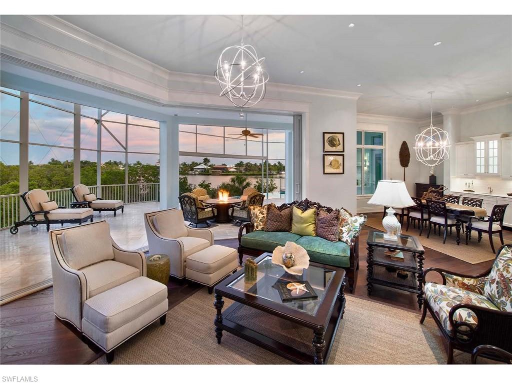 CAPE HICKORY - Residential