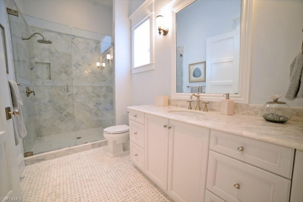 CAPE HICKORY - Residential