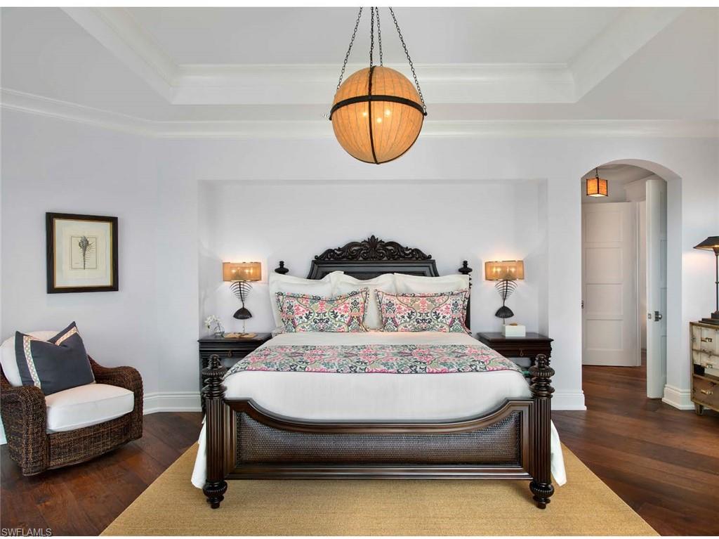 CAPE HICKORY - Residential