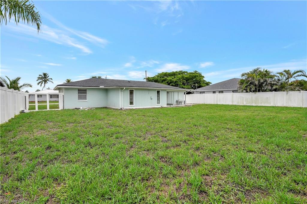 CAPE CORAL - Residential