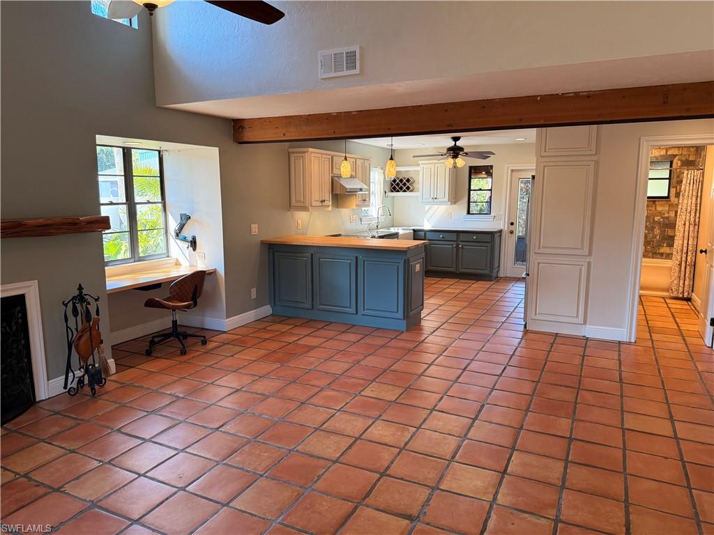 LOGAN WOODS - Residential Lease