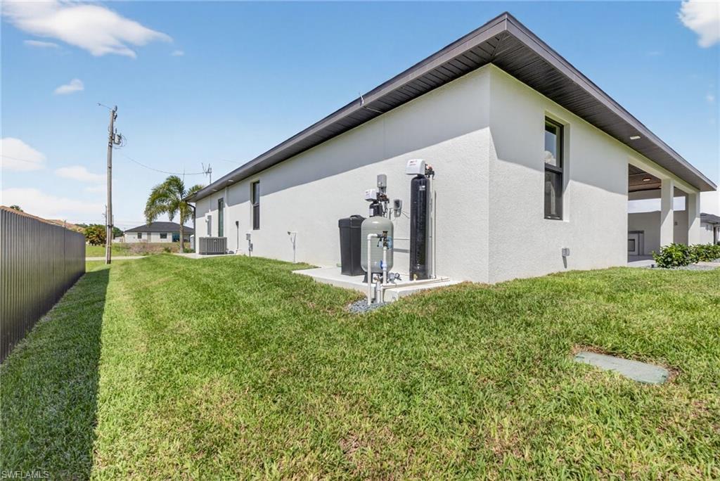 LEHIGH ACRES - Residential