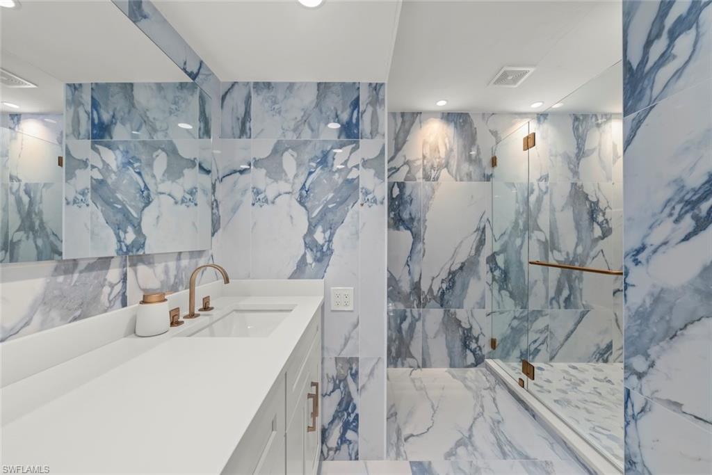 GUMBO LIMBO - Residential