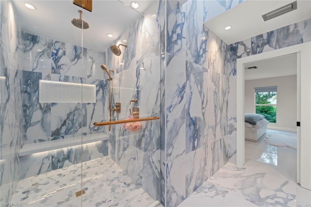 GUMBO LIMBO - Residential