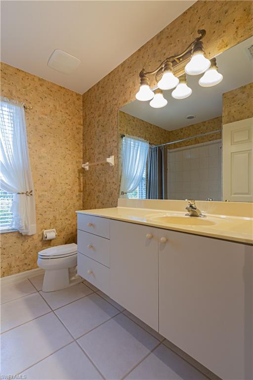 WILSHIRE LAKES - Residential