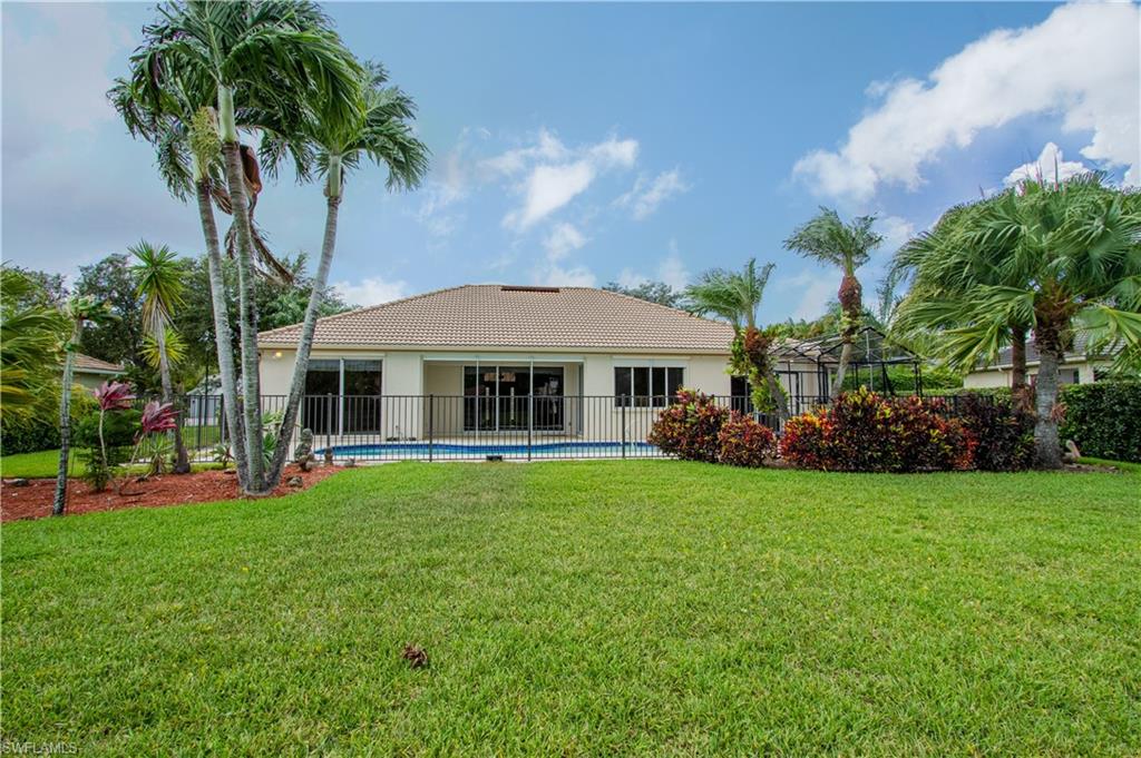 WILSHIRE LAKES - Residential