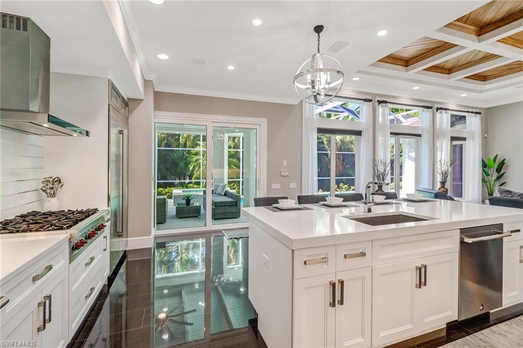 PARK SHORE - Residential