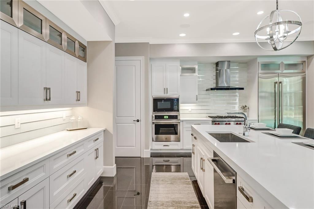 PARK SHORE - Residential